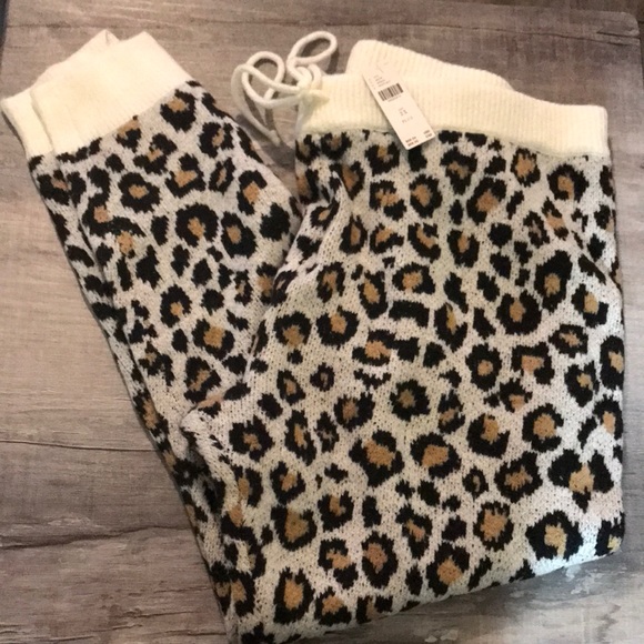 Anthropologie plus Ginny Leopard Joggers Pants Animal Printed Lounge - Picture 3 of 5